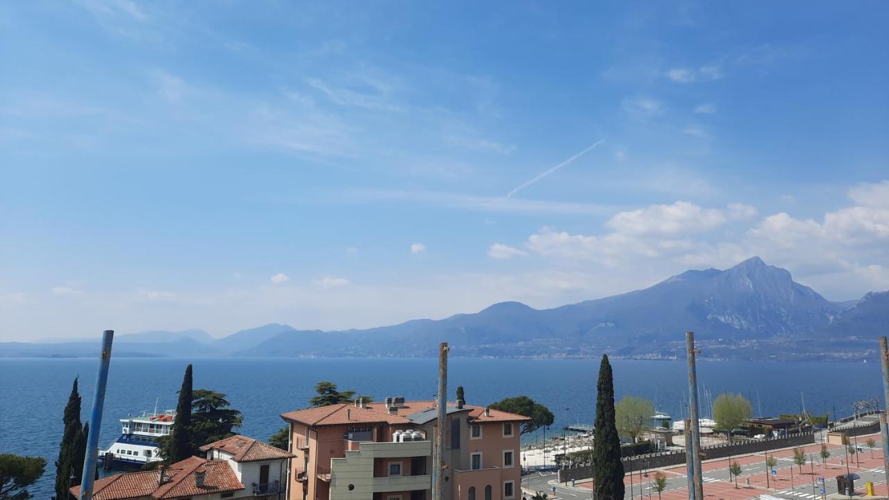 Hotel Ristorante Al Caminetto Worldhotels Crafted Adults Only Torri Del Benaco Exterior foto