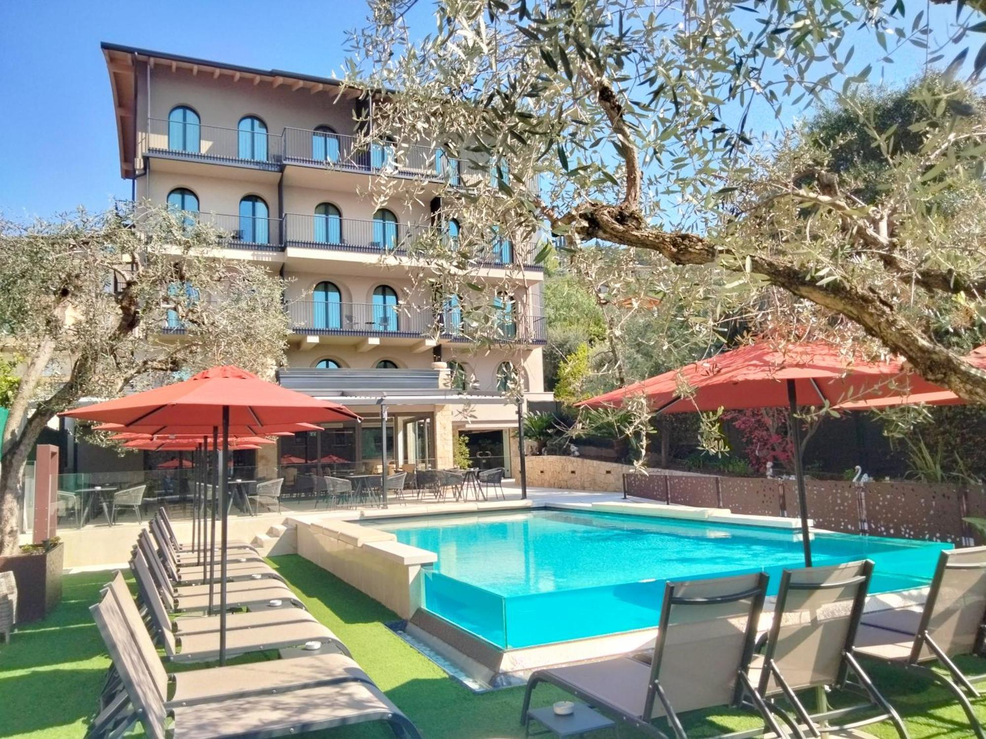 Hotel Ristorante Al Caminetto Worldhotels Crafted Adults Only Torri Del Benaco Exterior foto